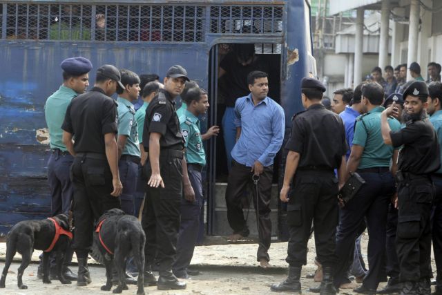 Μαζική καταδίκη σε θάνατο 152 στασιαστών στο Μπανγκλαντές